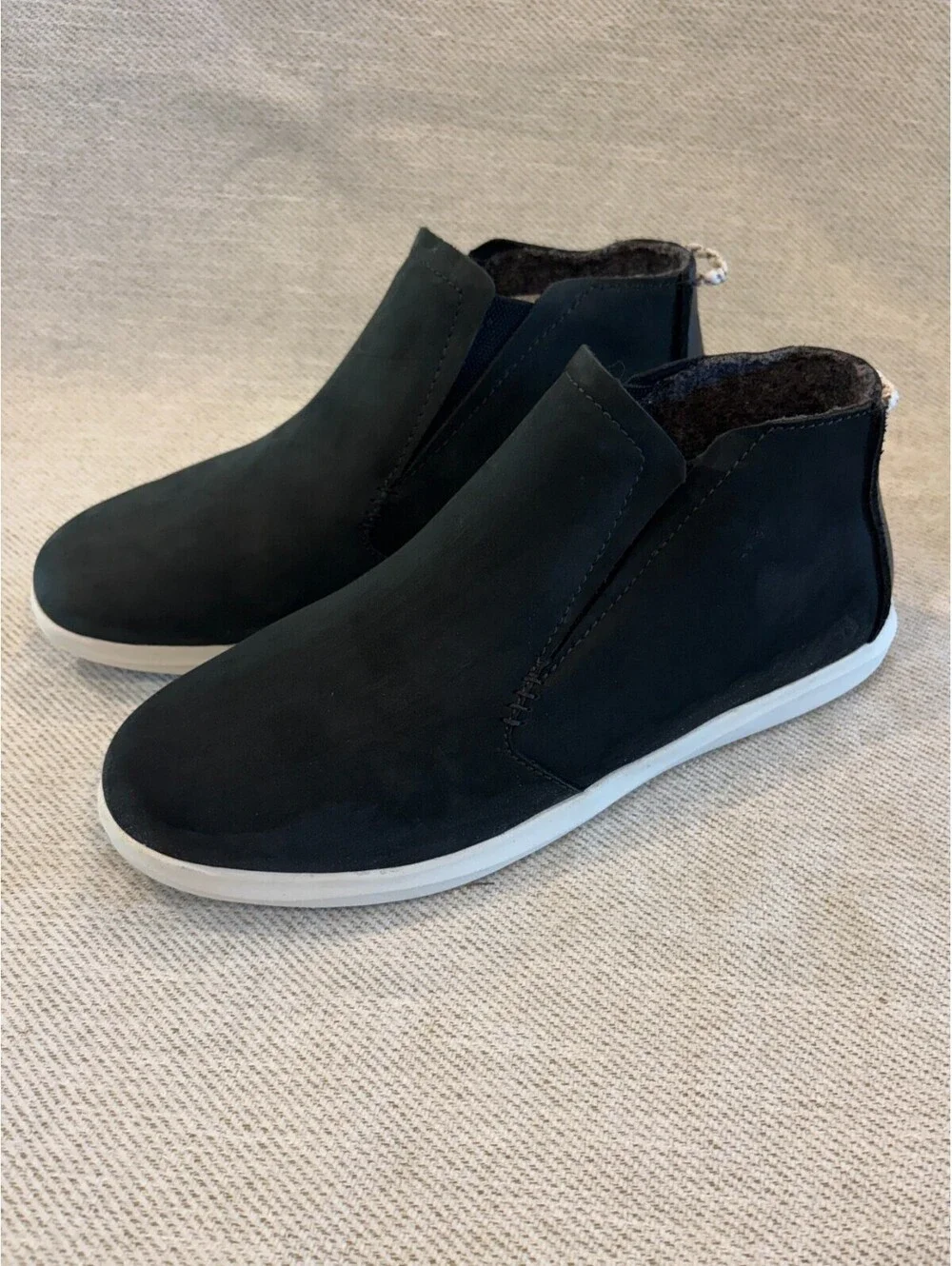 OluKai Hawai'iloa Manu Hope Waterproof Leather Sneaker Boots Black Womens US 9